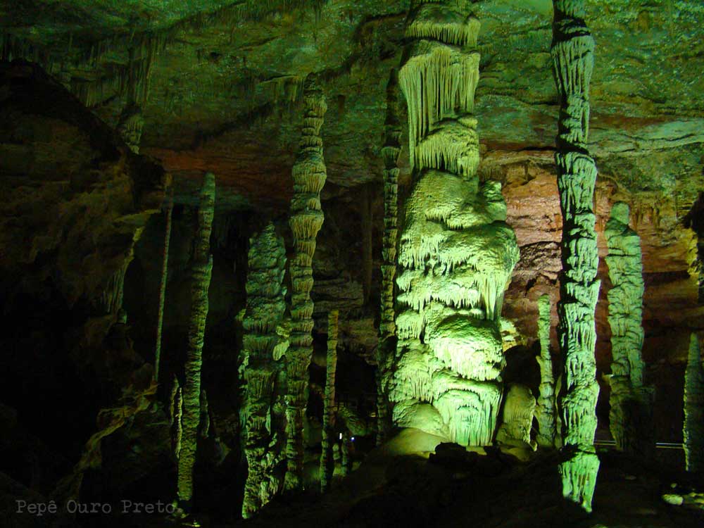 passeios-grutas-minas-gerais